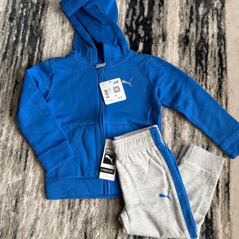 Puma Kids Toddler Boys 2 piece tracksuit Fleece Zip Up Hoodie and Jogger Set 3T